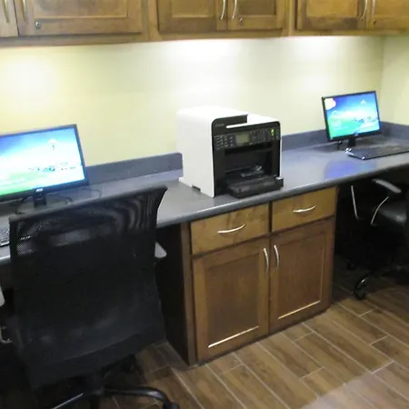 Best Western Plus Seminole Hotel & Suites 