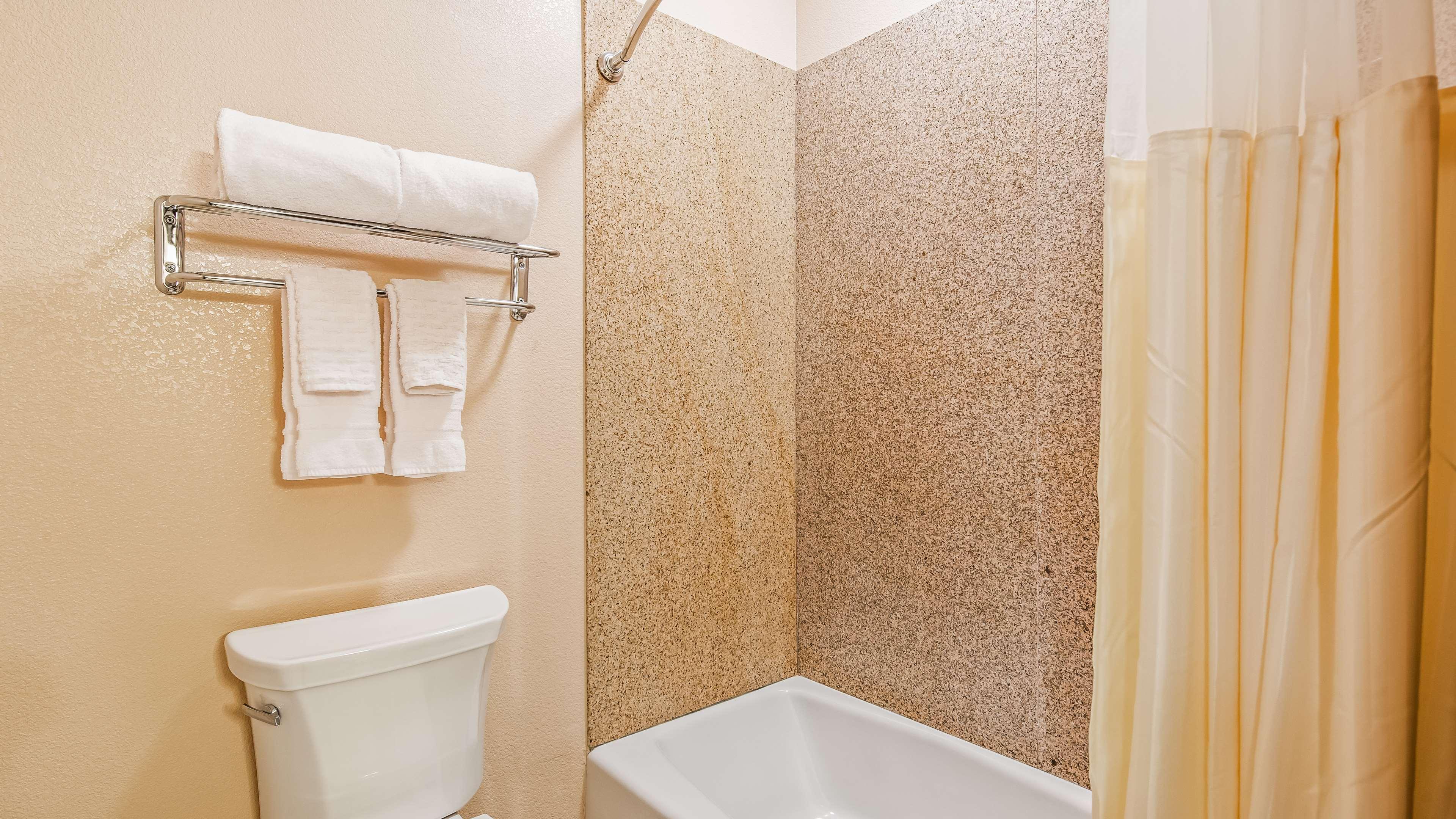 Western Hotel&suites Seminole